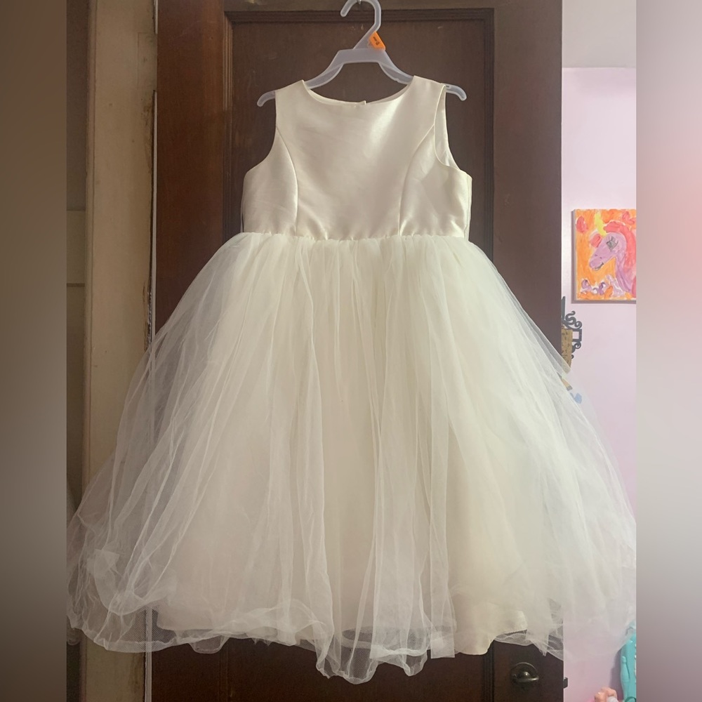 Flower girl dress, warn once for a few hours.